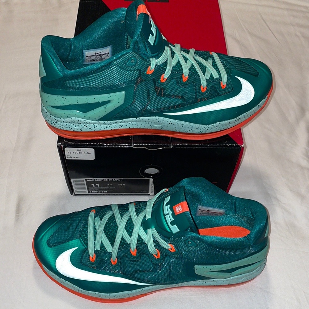 Men’s Nike Air Max Lebron XI Low sneakers mystic green